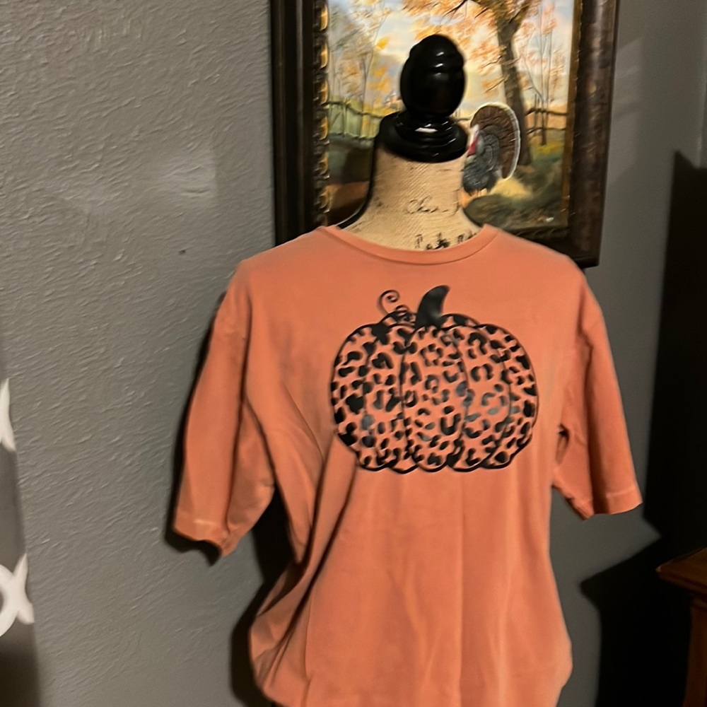 Leopard Pumpkin Tee